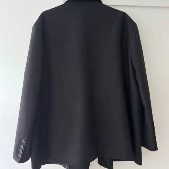 Oversize Black Blazer by Frankie Shop - Picture 3 of 3